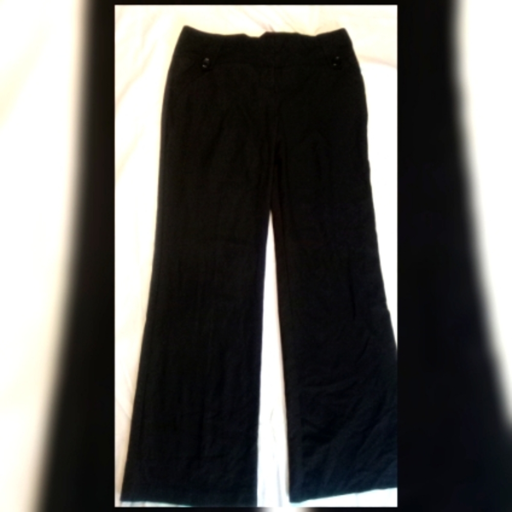 B.Wear charcoal color pants